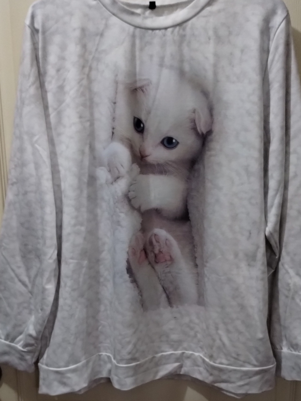 White Cat Print Pet-Themed Long Sleeve Pullover